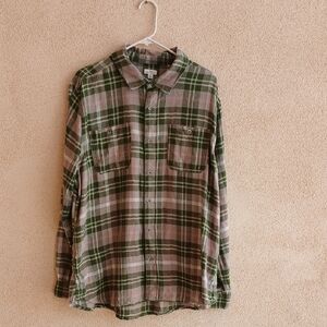 $$Make Offer$$ Dip Green and Pink Casual Button Down Shirt